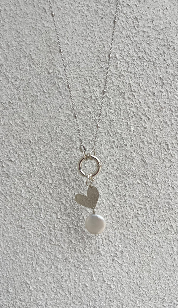 Collana modello rosario con cuore e perla