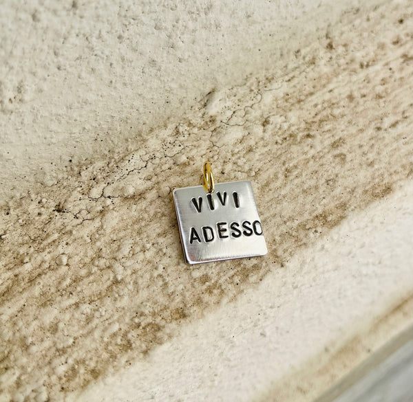 Vivi Adesso